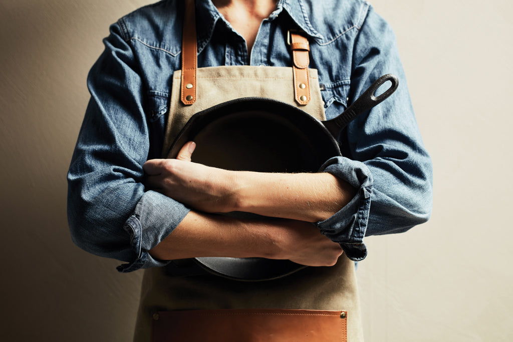 VINGA Asado Apron - Brown