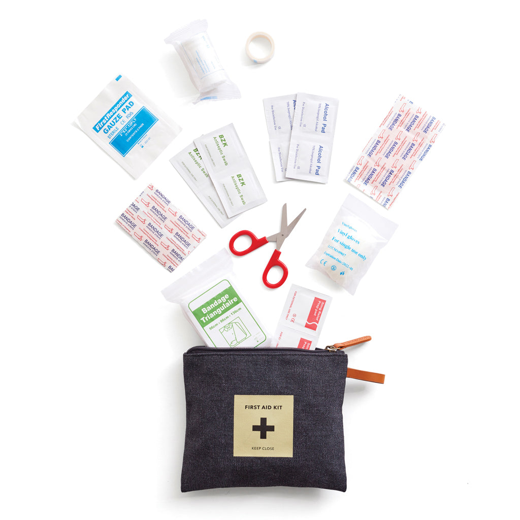 VINGA Asado First Aid Kit - Black