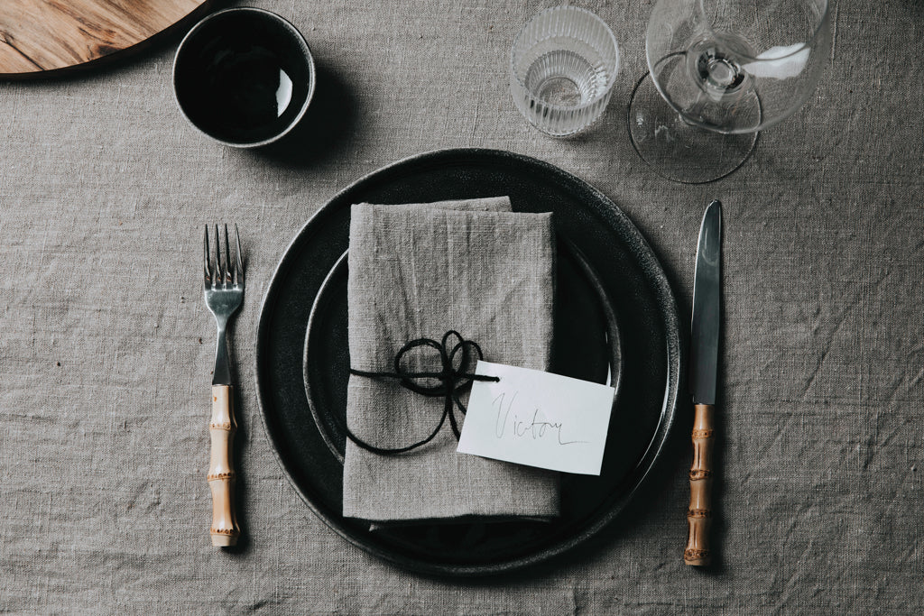 VINGA Nomimono plate 20 cm, 2 pcs set - Black