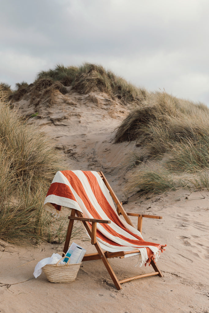 VINGA Valmer beach towel - Red