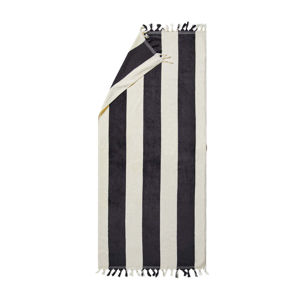 VINGA Valmer beach towel - Black