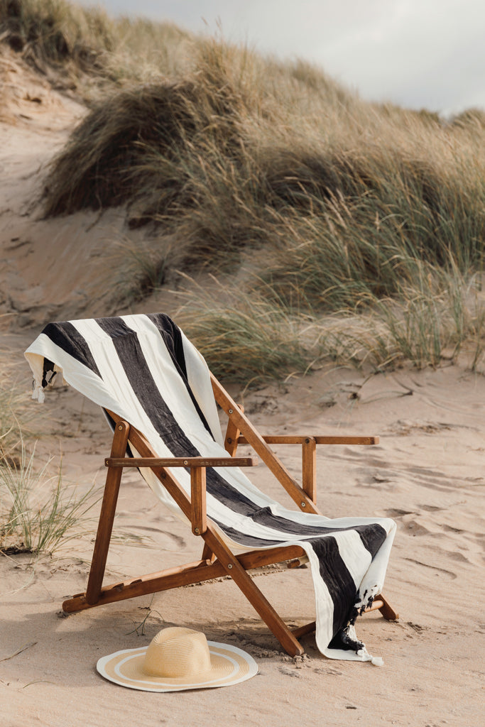 VINGA Valmer beach towel - Black