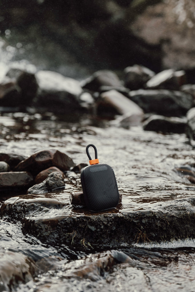 Nordic Drift Titan IP67 Water and Dustproof 5W Speaker - Black