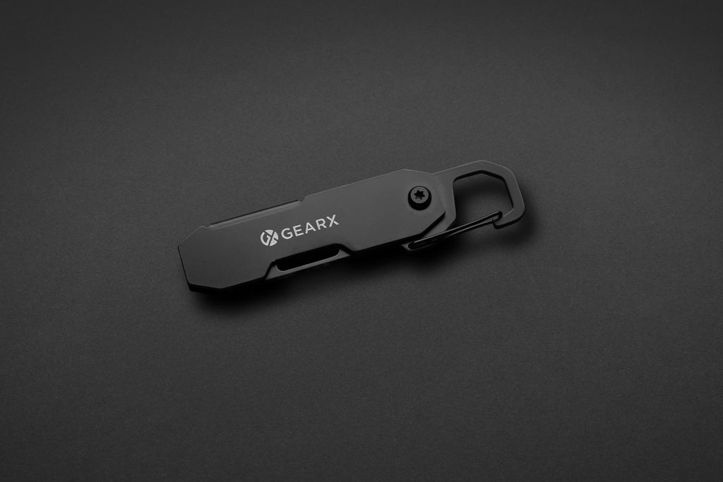 Gear X foldable EDC tool with carabiner and parcel cutter - Black