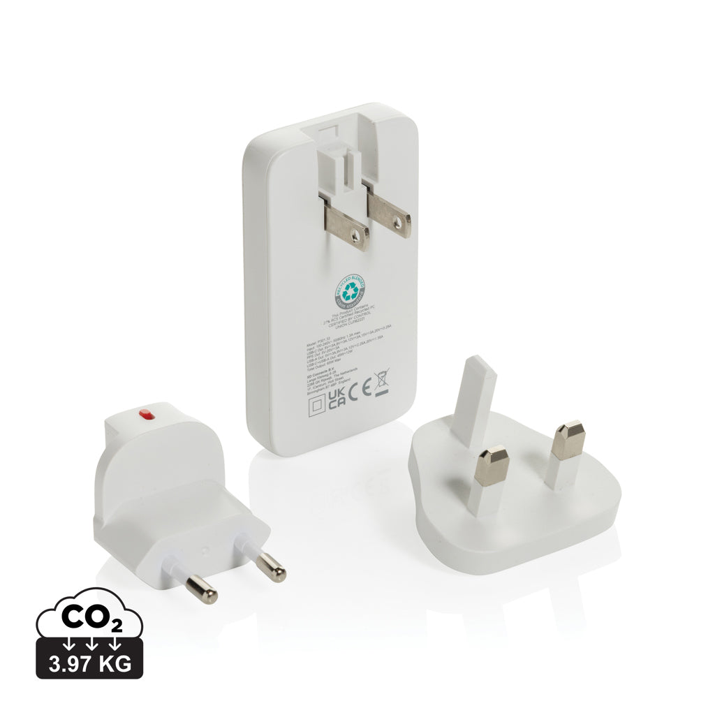 Fluxo RCS 65W flat GAN charger with universal connectors - White