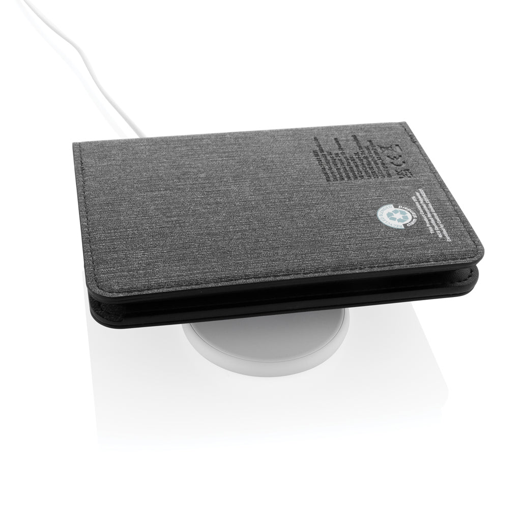 Travelfinder RCS passport holder worldwide locating - Black