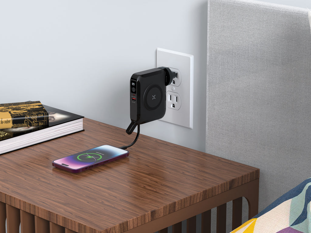 Urban Vitamin Oxnard 5 in 1 65W universal charger - Black