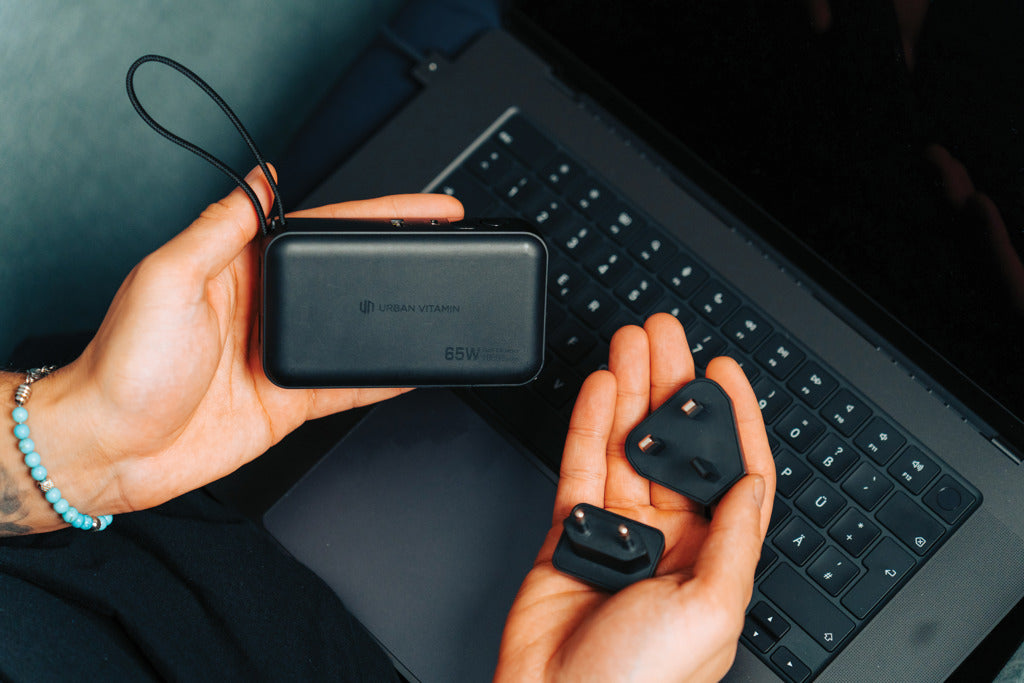 Urban Vitamin Eureka hybrid GANcharger 10000mah powerbank65W - Black