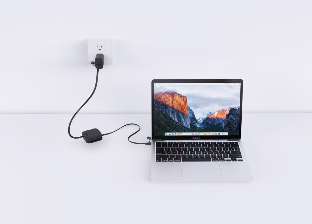 Urban Vitamin San Jose 100W stand with retractable cable - Black