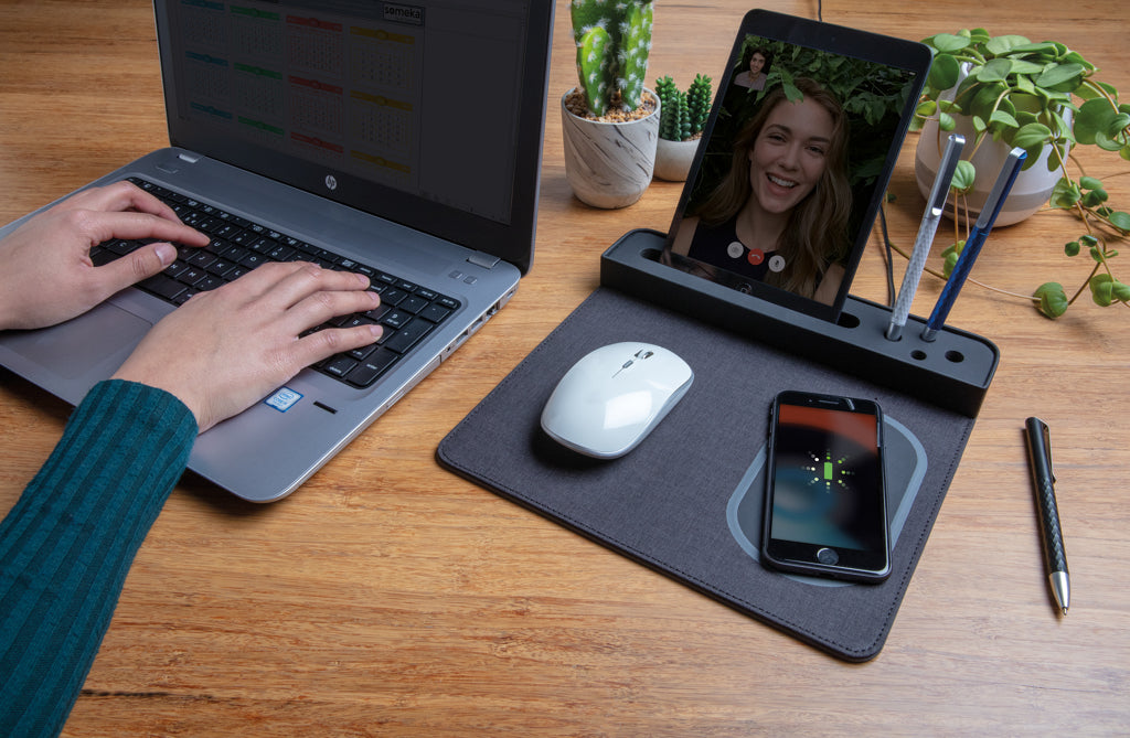 Air mousepad with 5W wireless charging and USB - Black