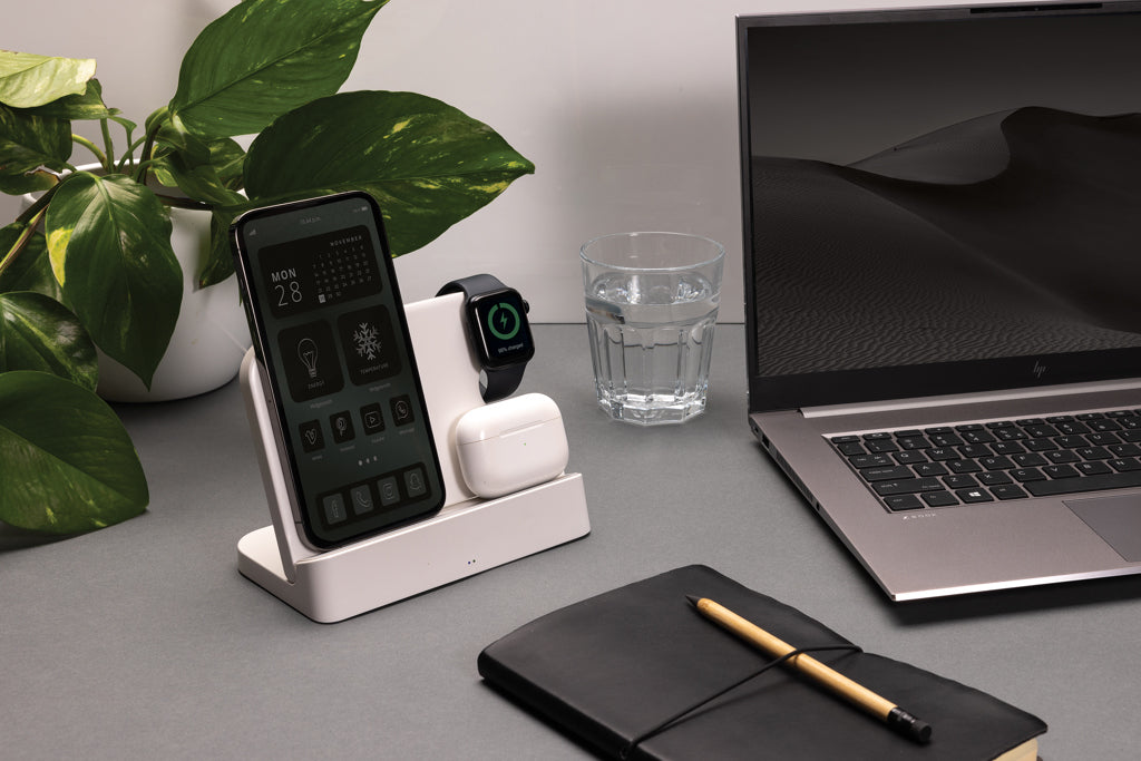 Joltz RCS recycled plastic dual 15W charger with iWatch slot - White