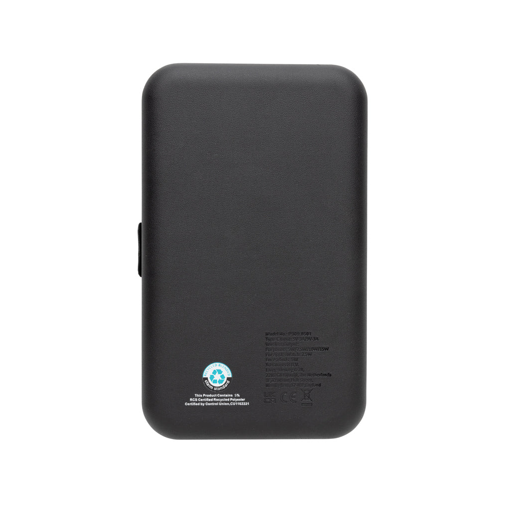 Swiss Peak RCS recycled travel case with 3 in 1 charger - Black