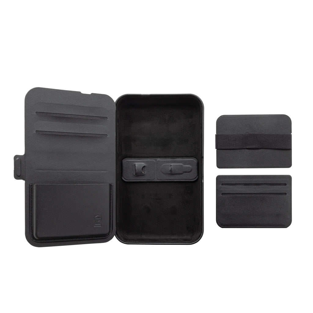 Swiss Peak RCS recycled travel case with 3 in 1 charger - Black