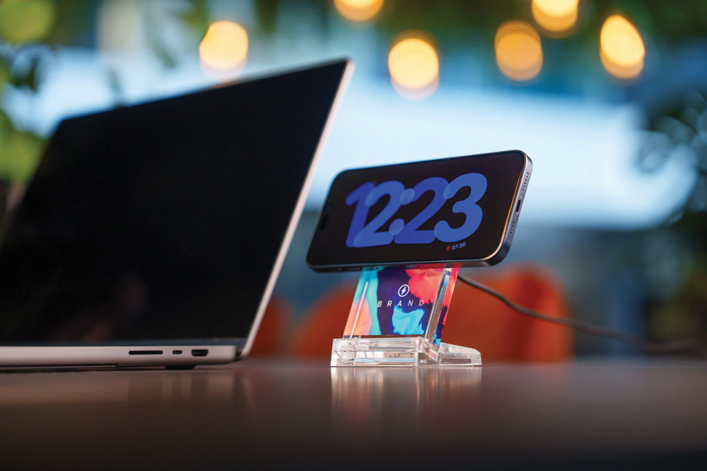 Magcharge 15W magnetic wireless charging stand - Transparent