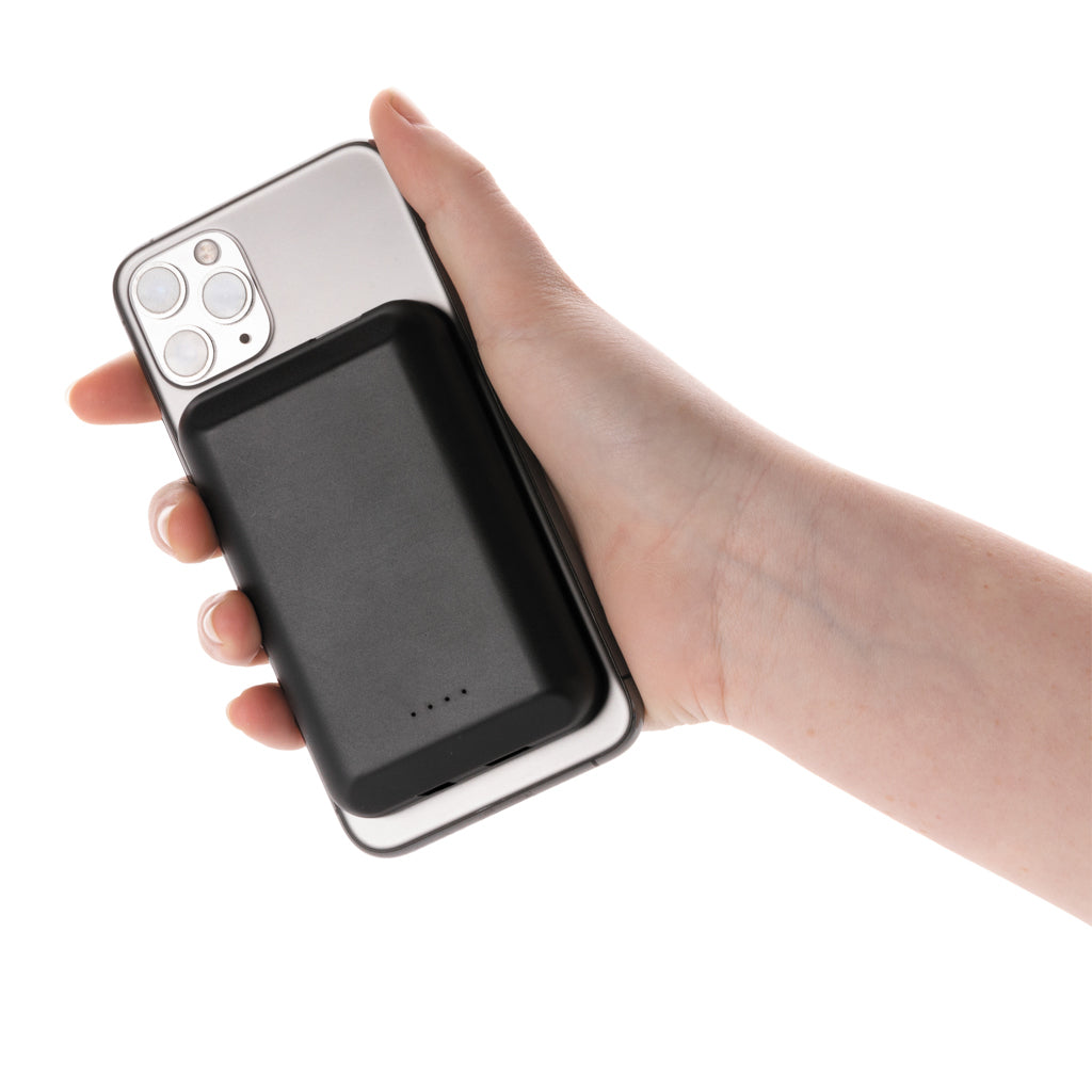Magnetic 5.000 mAh 5W wireless powerbank - Black