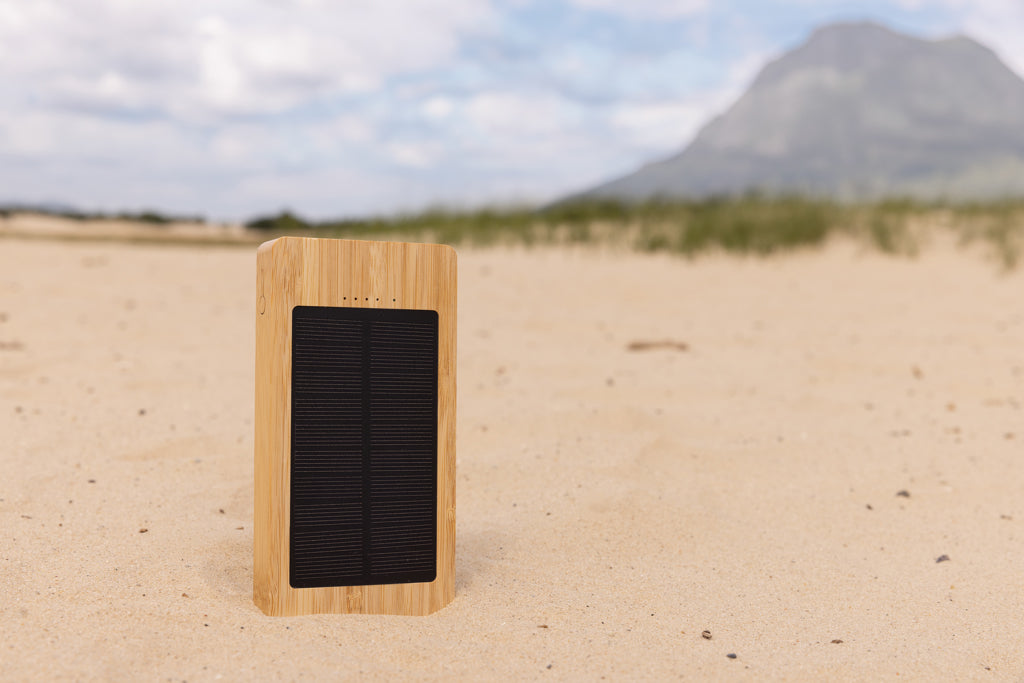 Sunwick 10.000 mAh Bamboo solar powerbank - Brown