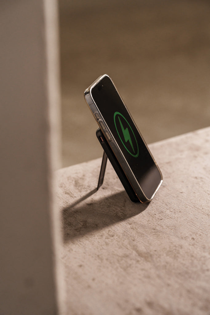 Urban Vitamin Redwood 5in1 5000mah 20W PD magnetic powerbank - Black