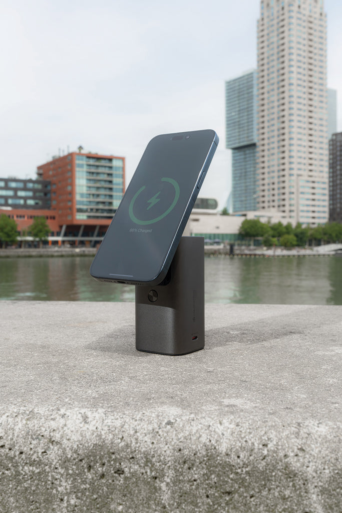 Urban Vitamin Sunnyvale 100W 15.000mAh magnetic powerbank - Grey