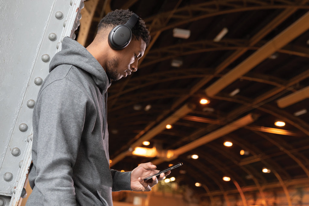 Urban Vitamin Palo Alto RCS rplastic headphone - Black