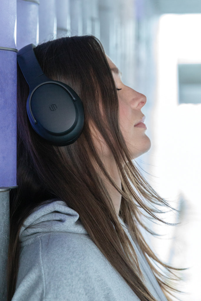 Urban Vitamin Palo Alto RCS rplastic headphone - Black