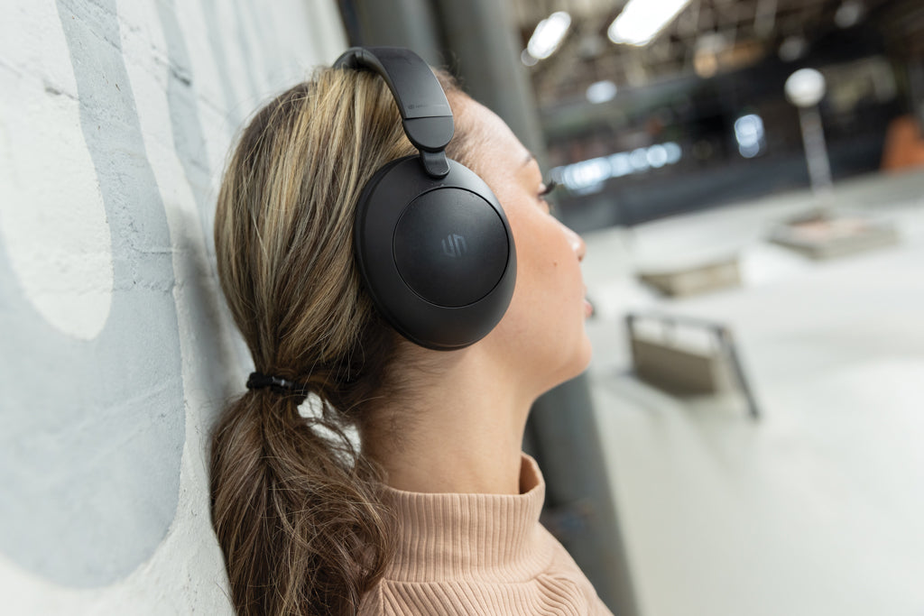 Urban Vitamin Cupertino RCS rplastic ANC headphone - Black