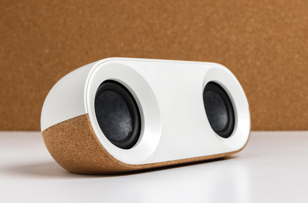 Oregon RCS recycled plastic and cork 10W speaker - Brown