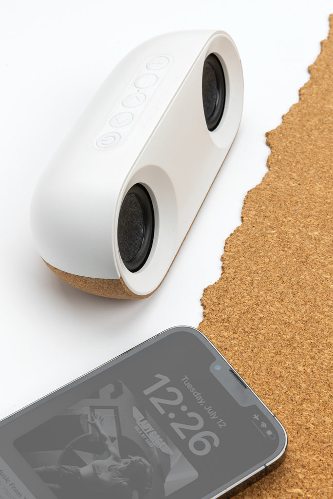 Oregon RCS recycled plastic and cork 10W speaker - Brown