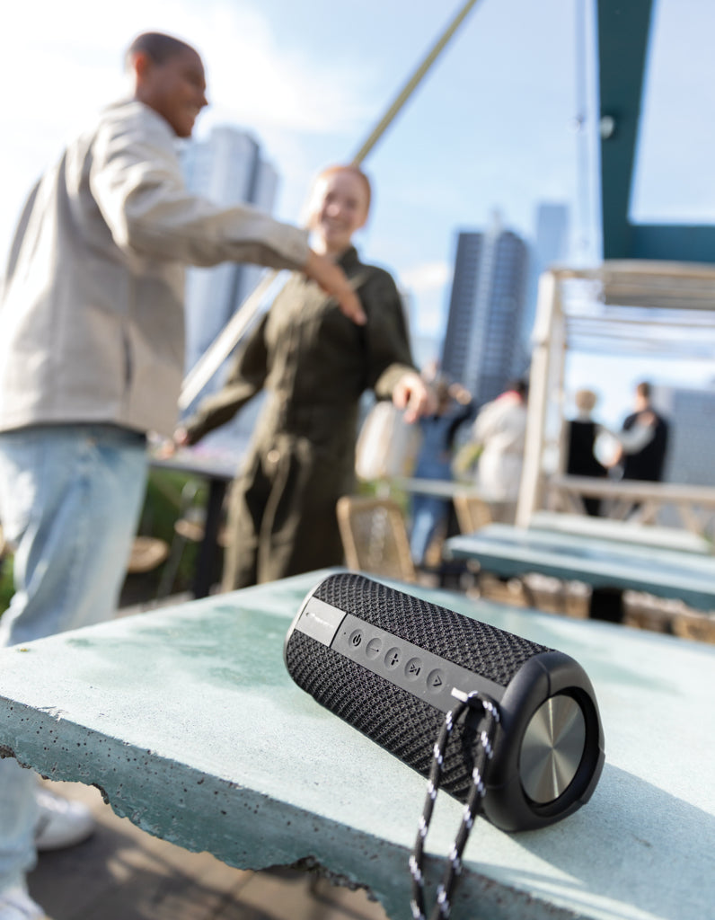 Urban Vitamin Berkeley IPX7 waterproof 10W speaker - Black