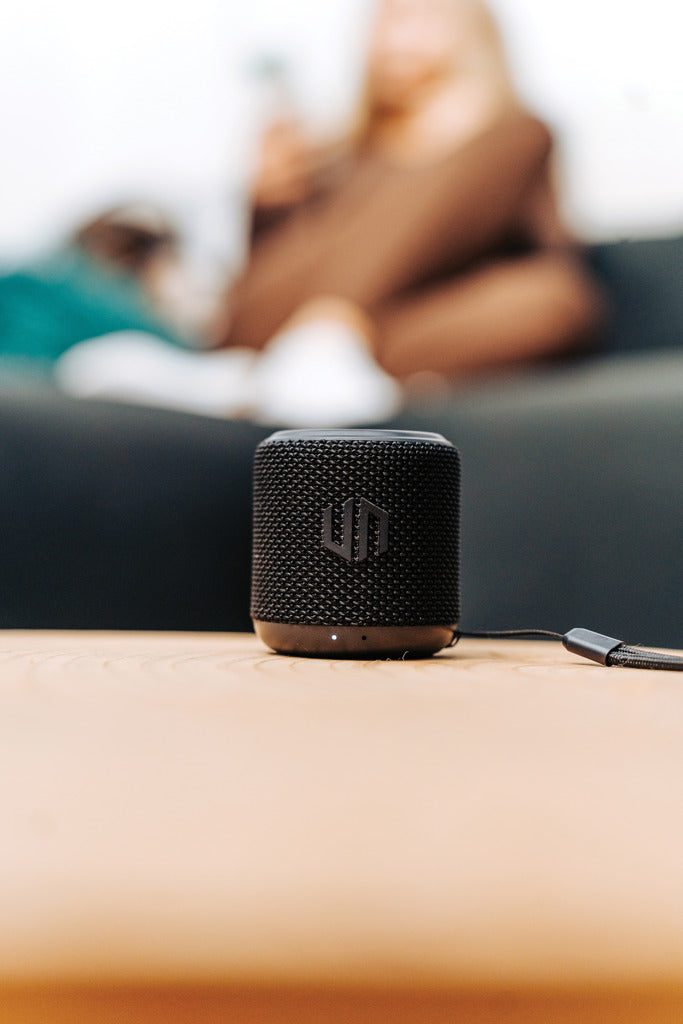 Urban Vitamin Oceanside RCS recycled plastic 3W speaker - Black