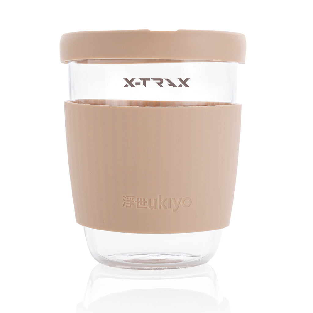 Ukiyo borosilicate glass with silicone lid and sleeve - Brown