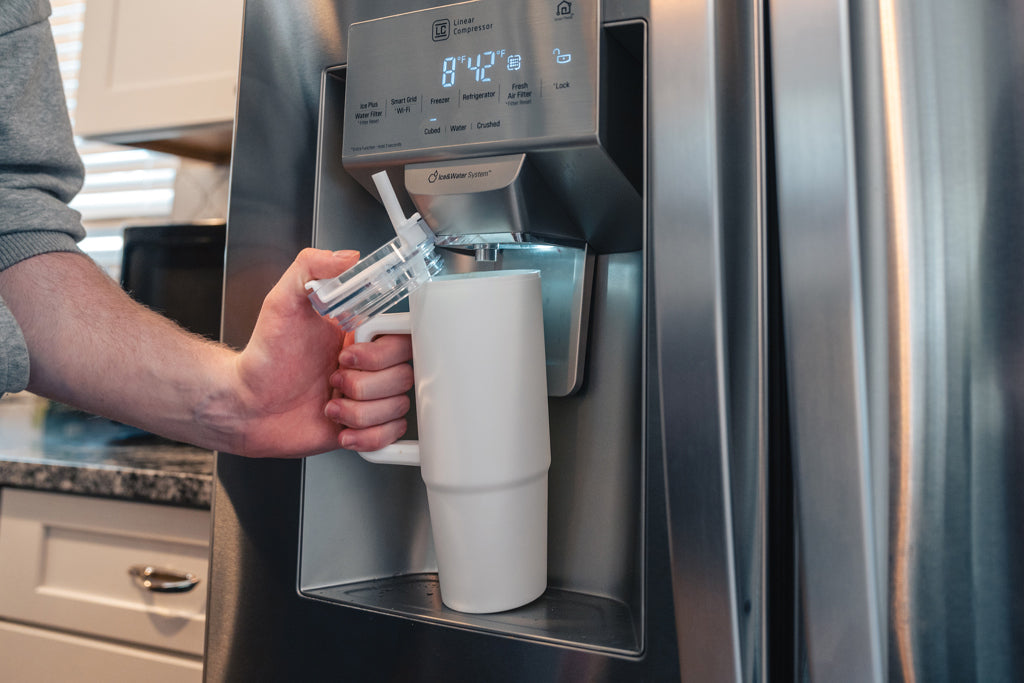 Tana RCS plastic tumbler with handle 750ml - White