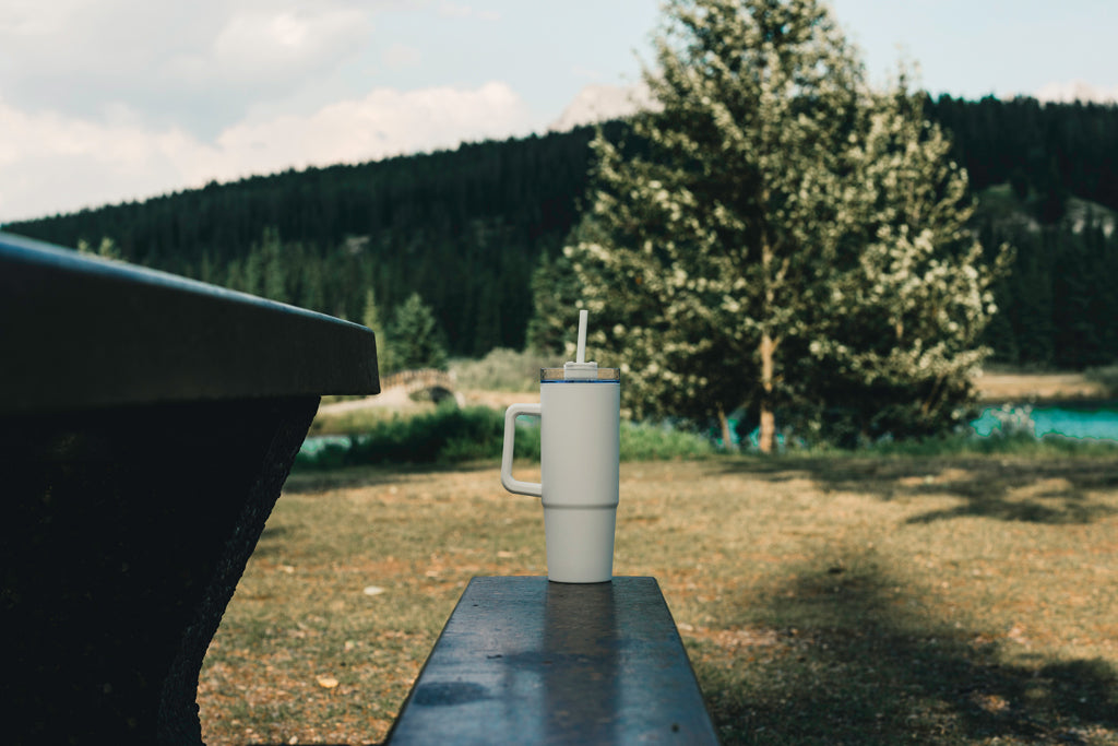 Tana RCS plastic tumbler with handle 750ml - White