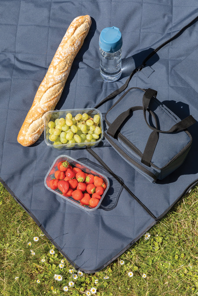 Impact Aware™ RPET foldable quilted picnic blanket - Navy