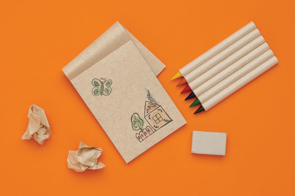 Micki GRS infinity 6pc colouring pencil set with notepad - White