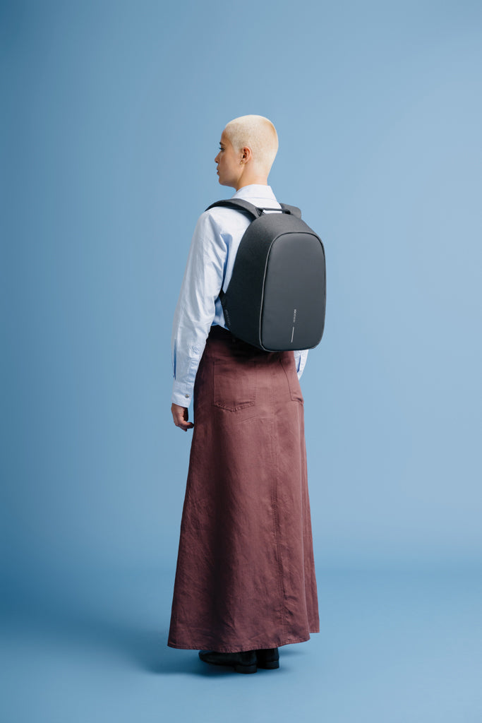 Bobby Hero Regular, Anti-theft backpack - Anthracite