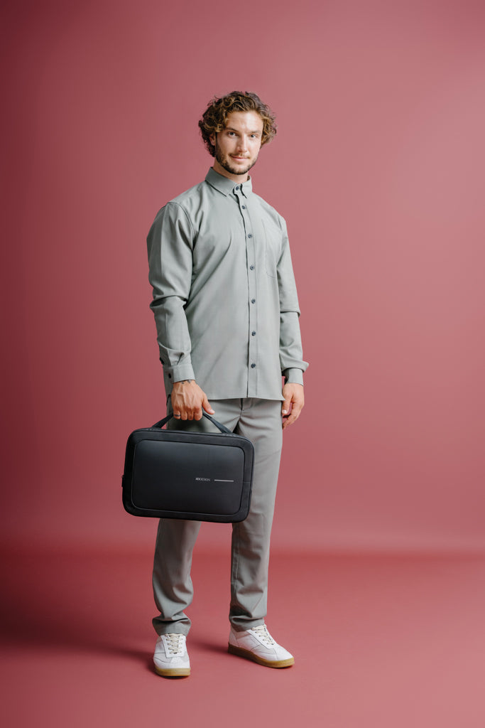 XD Design 14' Laptop Bag - Black