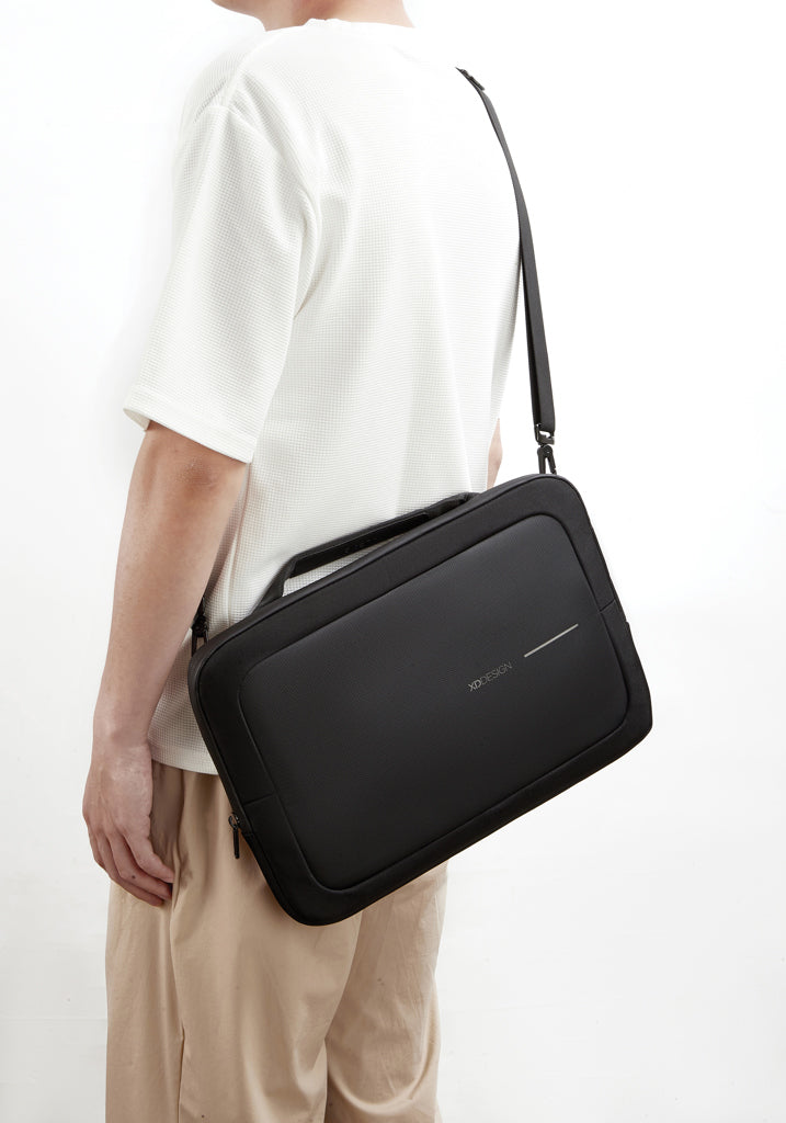 XD Design 16' Laptop Bag - Black