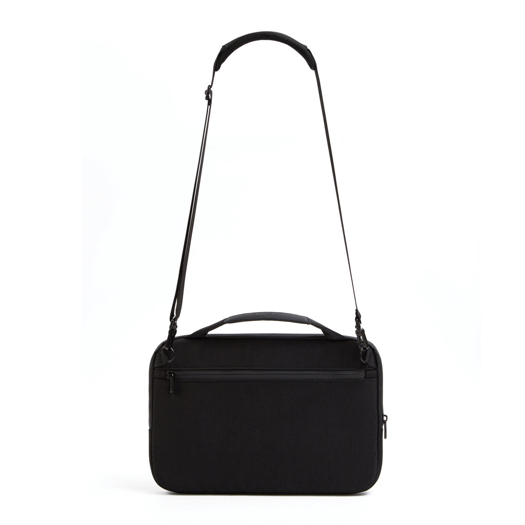XD Design 16' Laptop Bag - Black