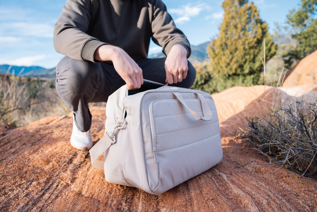 Armond AWARE™ RPET weekend duffel - Beige