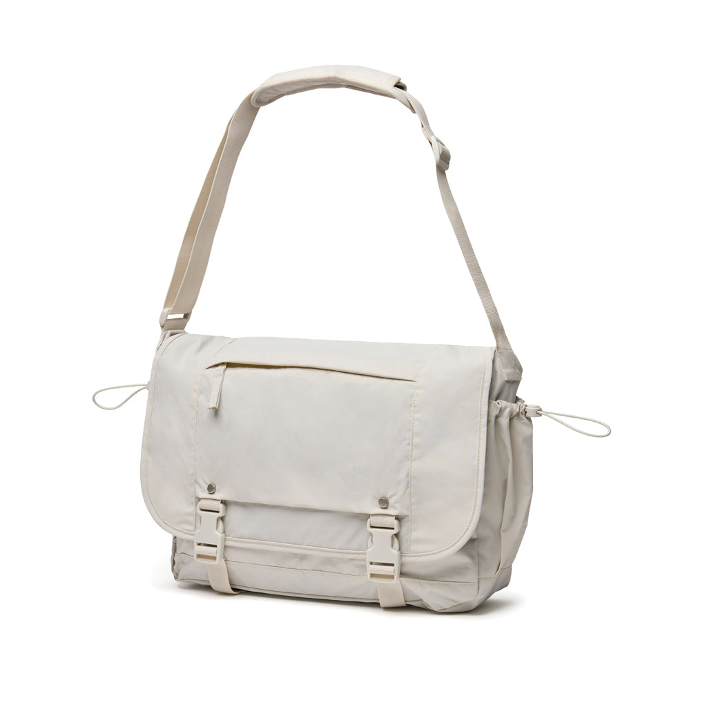 KENTO URBAN RCS recycled nylon 15.6 inch Messenger - Beige