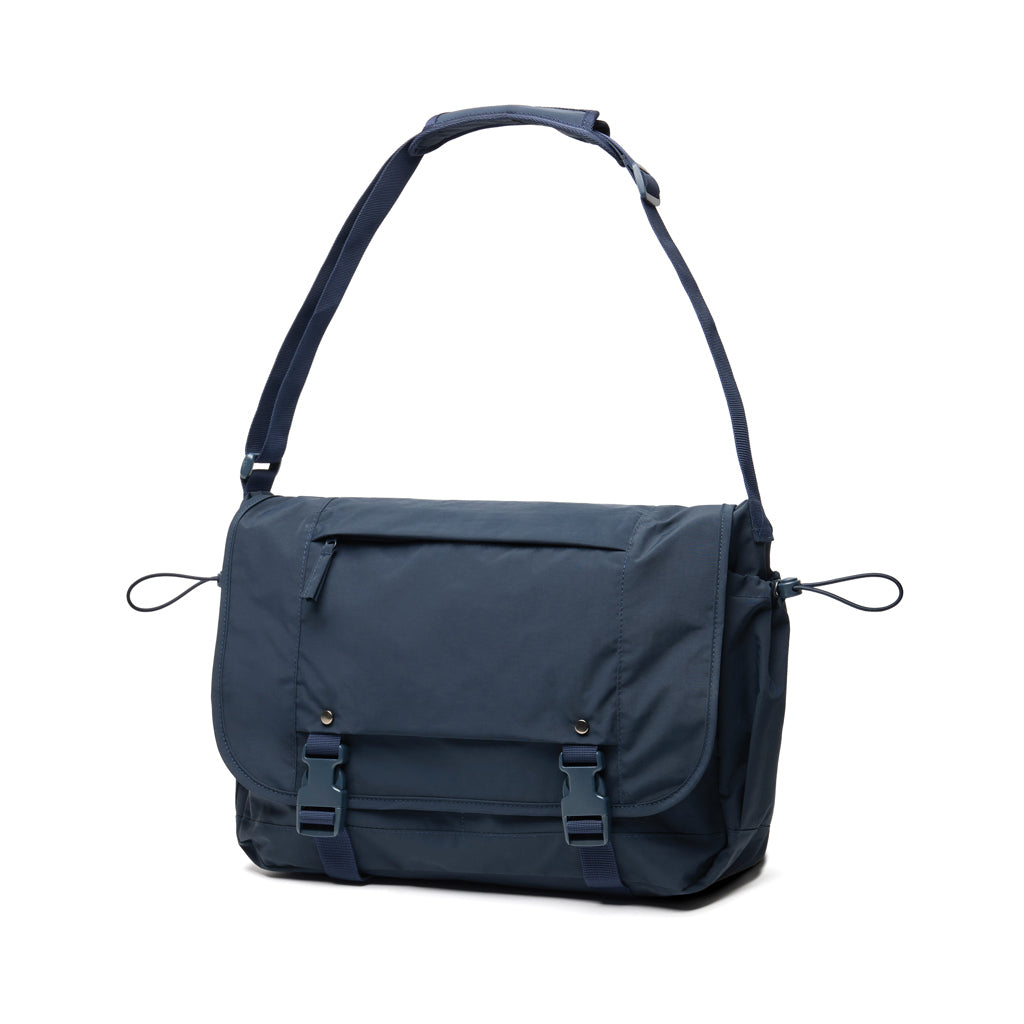 KENTO URBAN RCS recycled nylon 15.6 inch Messenger - Navy