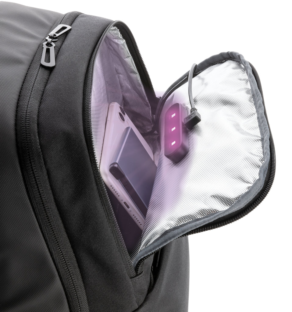 Swiss Peak laptop backpack with UV-C steriliser pocket - Black
