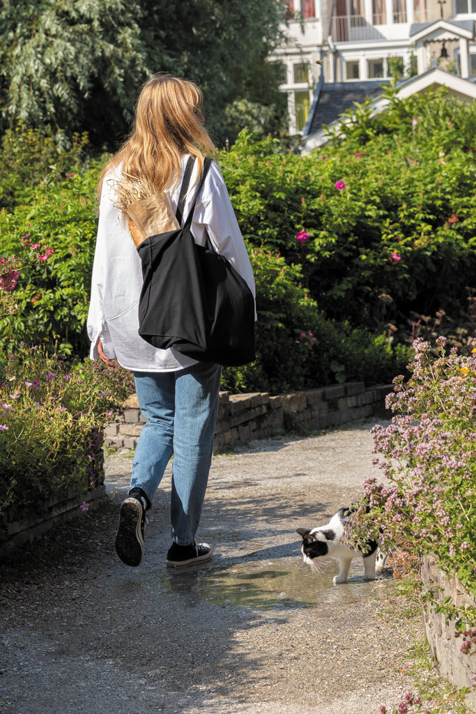 Impact AWARE™ Recycled cotton shopper 145g - Black