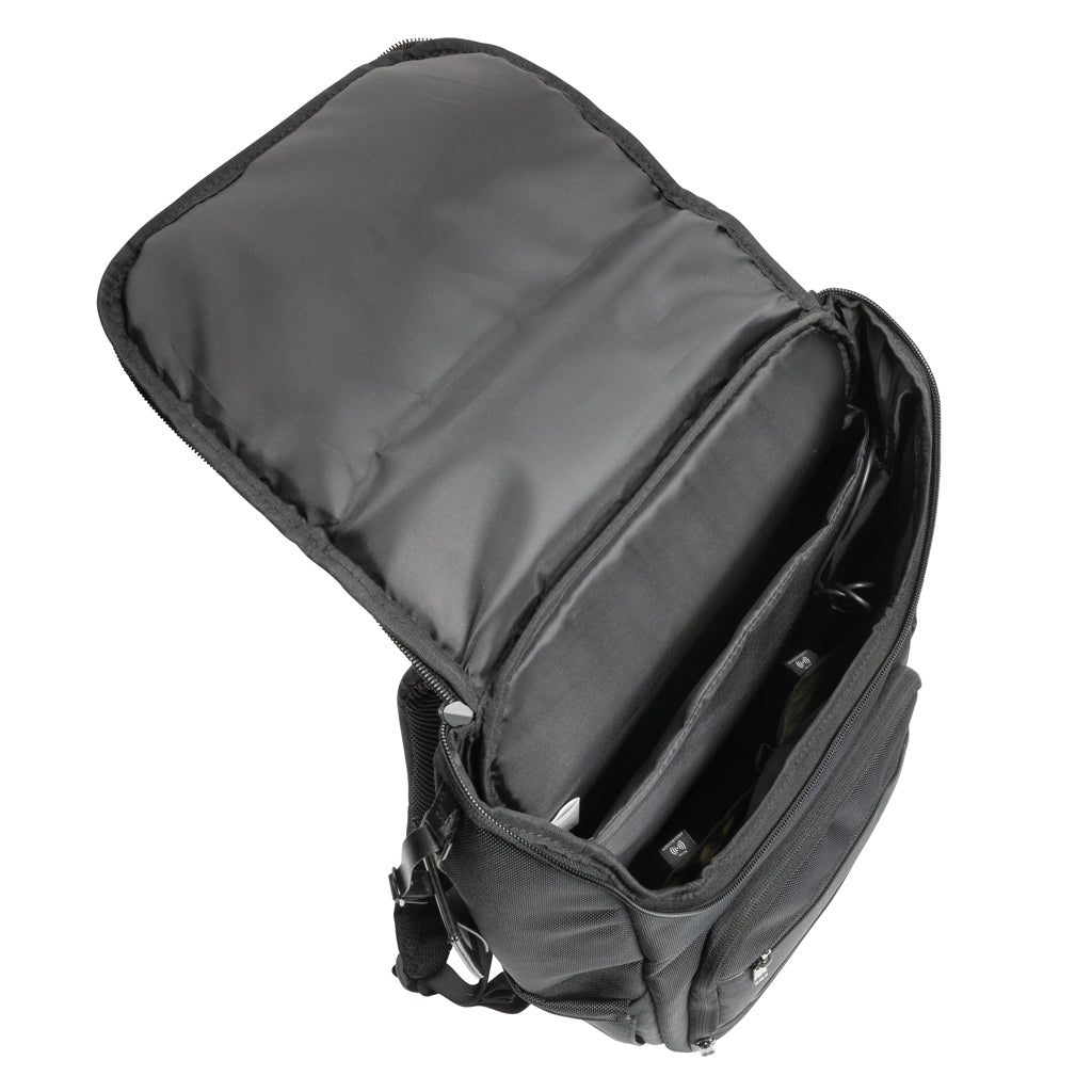 Swiss Peak AWARE™ RPET Voyager 15.6' laptop backpack - Black