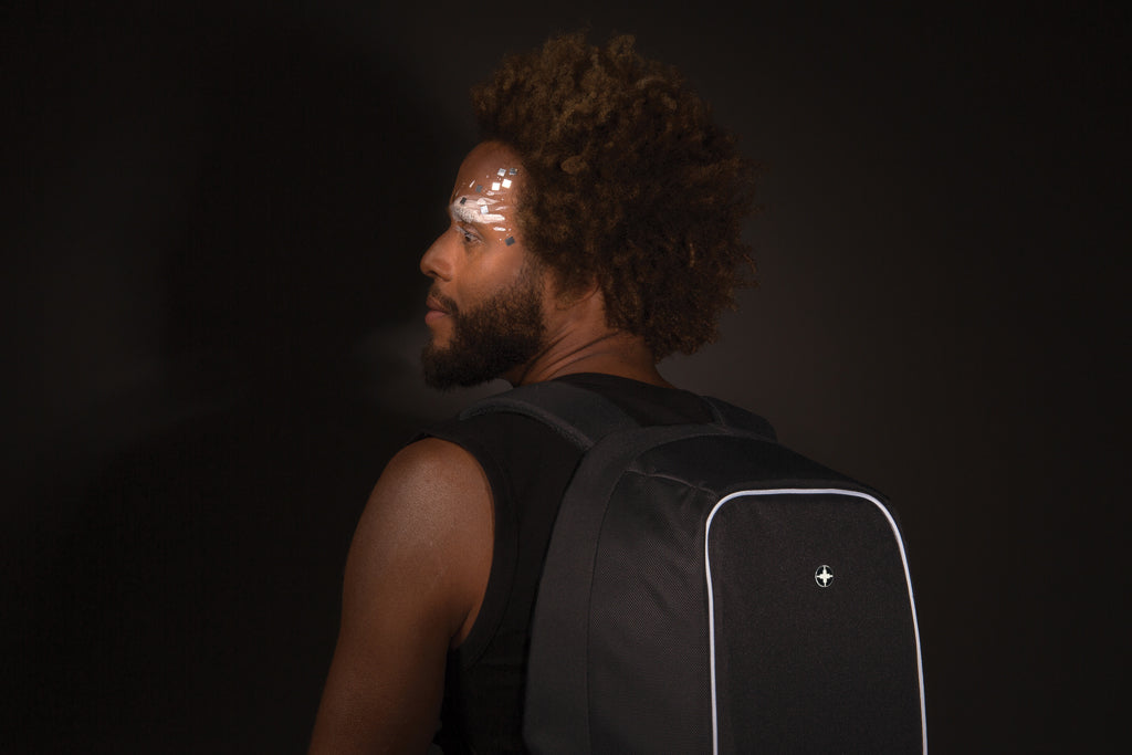 Swiss Peak AWARE™ anti-theft 15.6' laptop backpack - Black