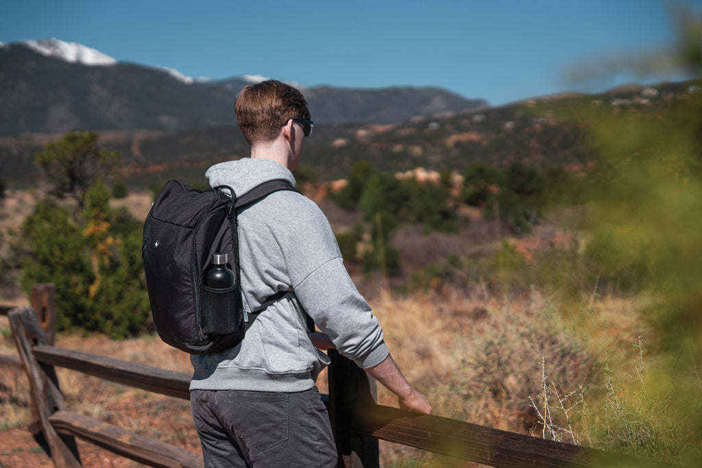 Swiss Peak AWARE™ easy access 15.6'' laptop backpack - Black