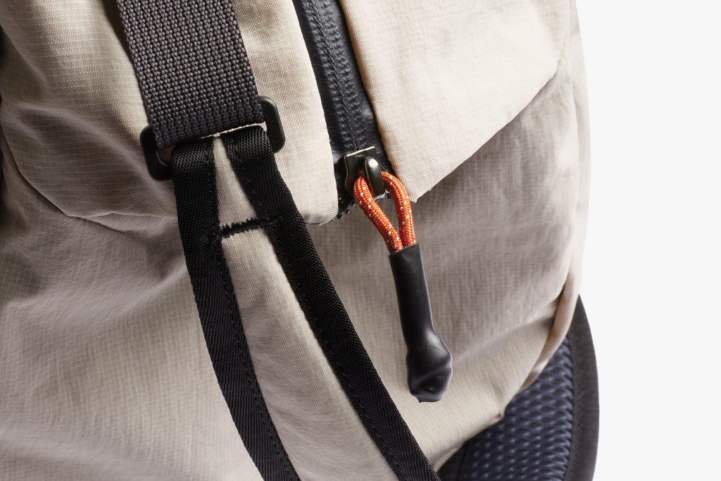 Bellroy Lite Duffel - Beige