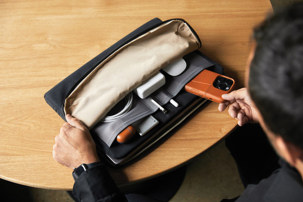 Bellroy Laptop Caddy 16' - Black