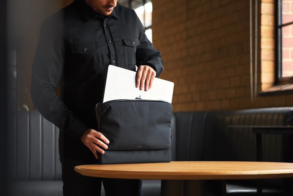 Bellroy Laptop Caddy 16' - Black