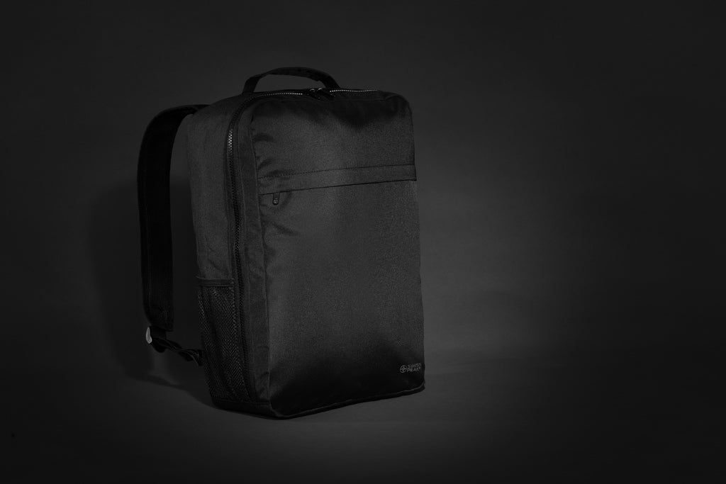 Swiss Peak Aware™ RPET Essential 15.6 inch laptop backpack - Black